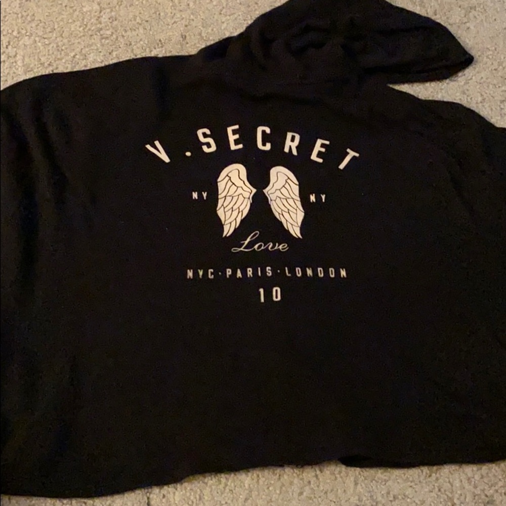VICTORIA’S SECRET light weight hoodie